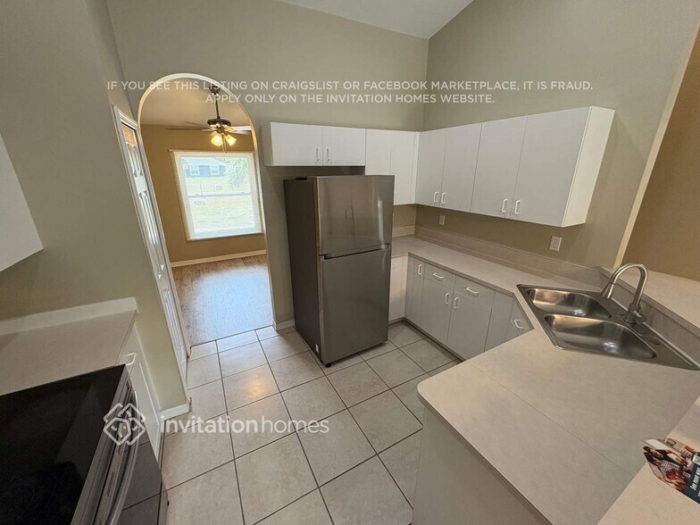 Building Photo - 908 Biscayne Dr