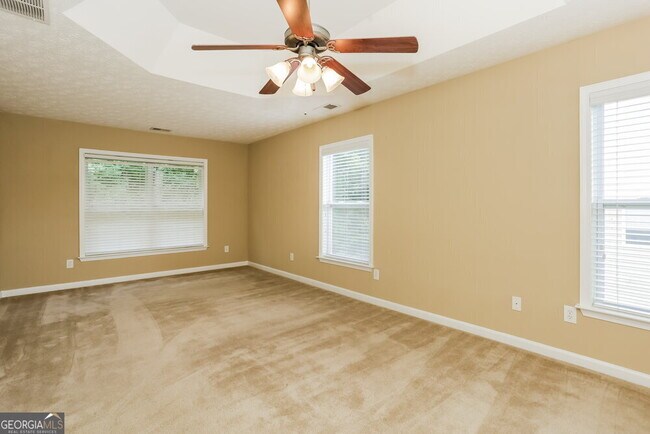 Building Photo - 934 Mill Creek Ave