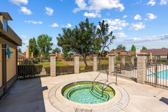 Building Photo - 10575 Caminito Glenellen