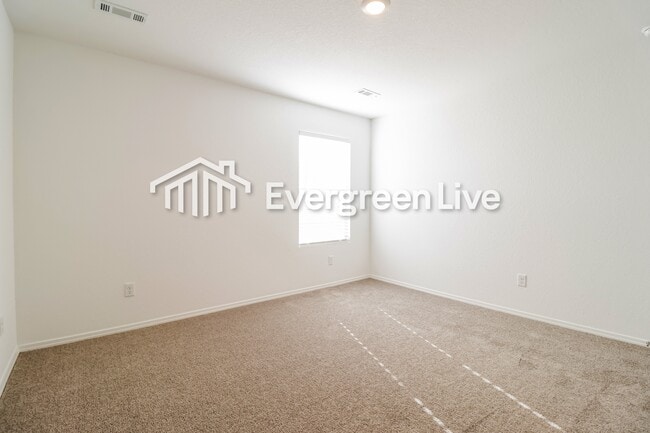 Building Photo - 185 Sarah Alyse Ln