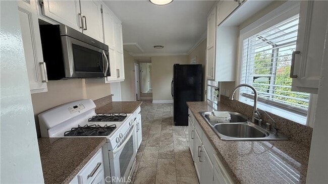 Building Photo - 4721 W 162nd St