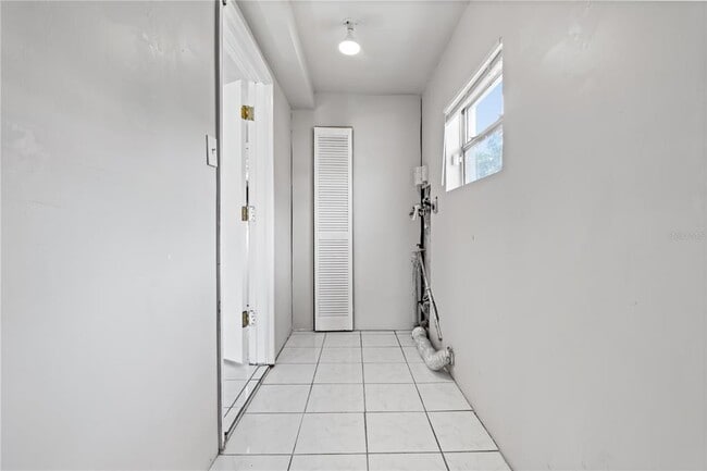 Building Photo - 6705 N 32nd St