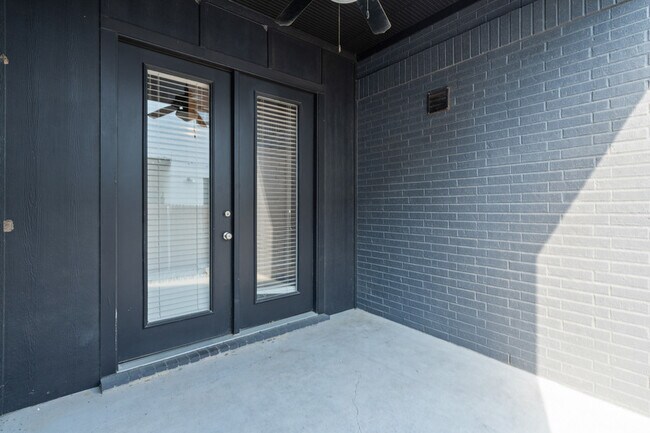 Building Photo - 126 Wimberly St