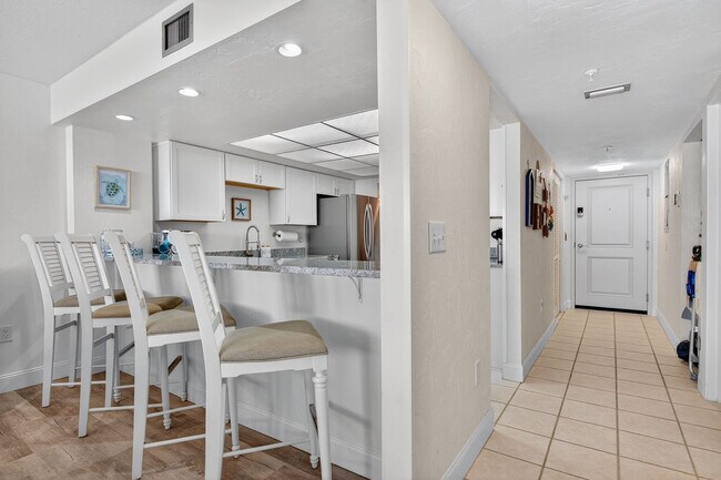 Building Photo - 3859 S Atlantic Ave