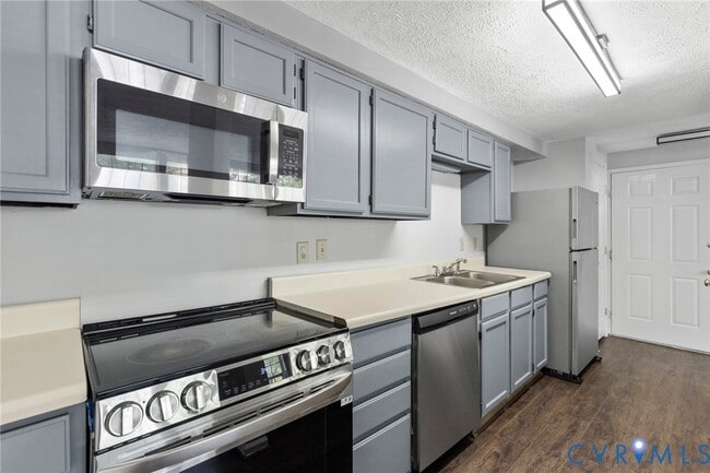 Building Photo - 7604 Roscommon Ct