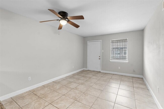 Building Photo - 2819 Berry St