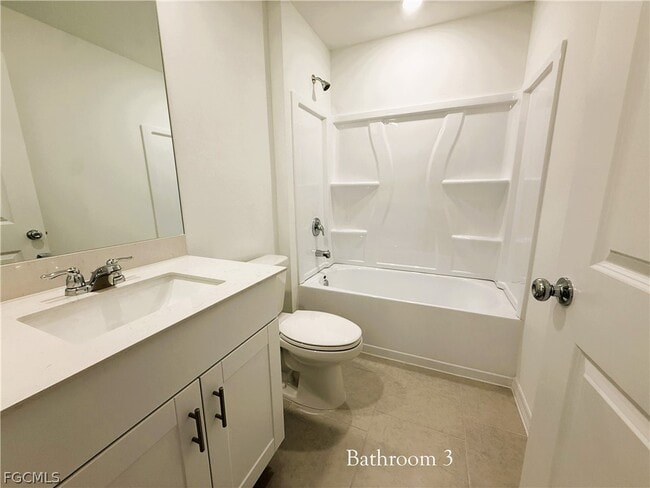 Building Photo - 335 Parish Dr