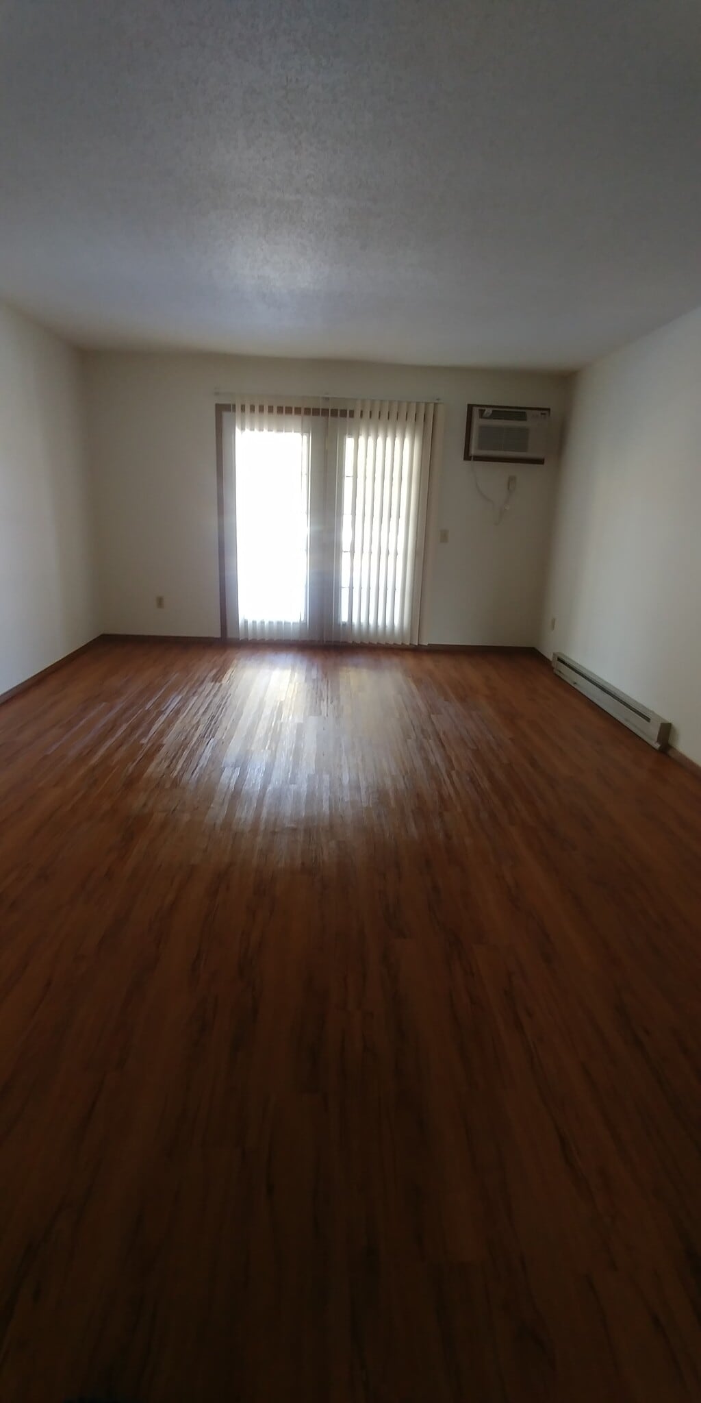 Building Photo - 2310 Meadow Ln
