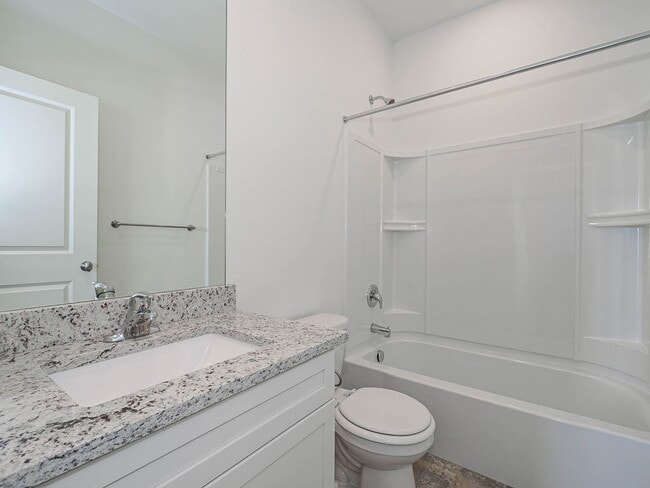 Building Photo - 3 Bedroom, 2.5 Bathroom in South Jordan