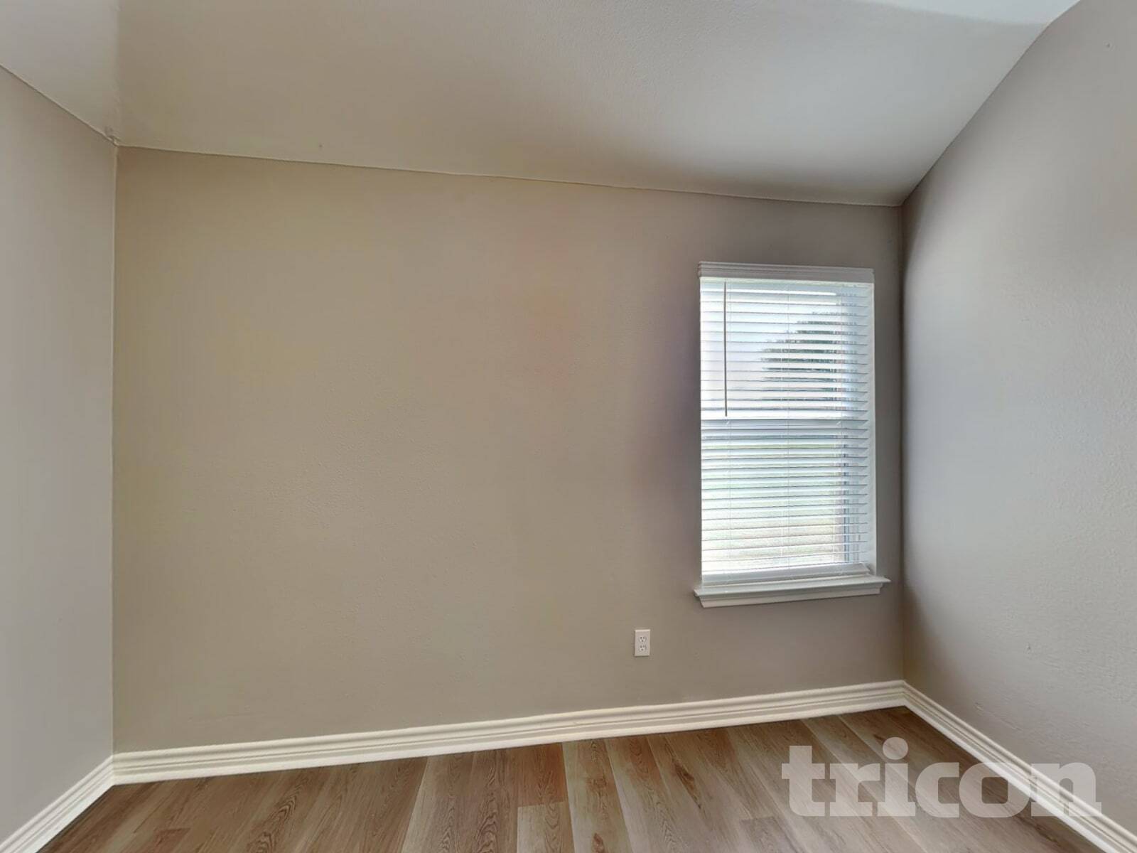 Building Photo - 6414 Quail Valley Dr