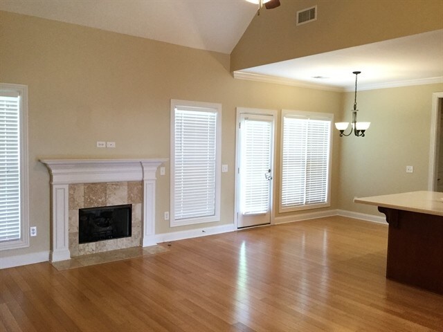 Building Photo - 106 Spencer Springs Dr