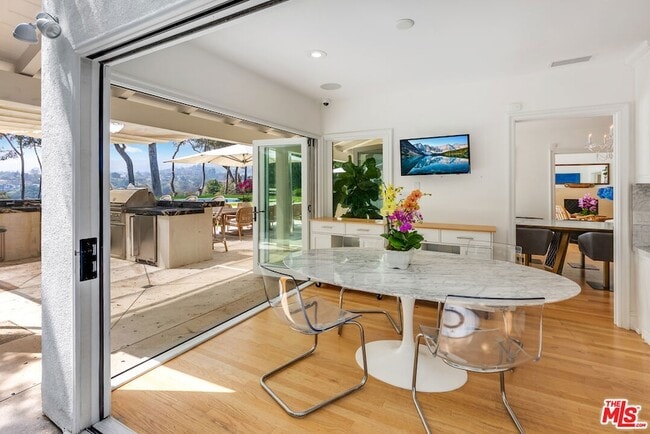 Building Photo - 797 Amalfi Dr