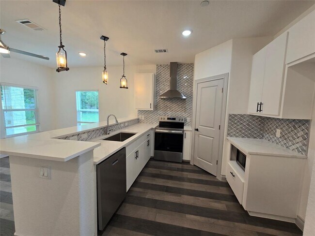 Building Photo - 2105 Tiger Trail