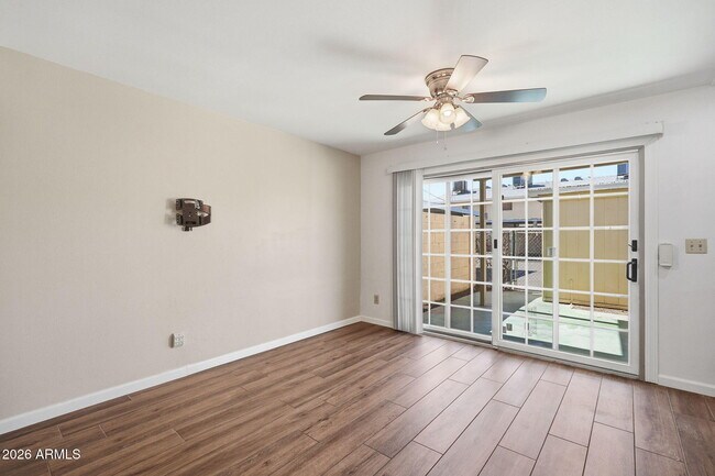 Building Photo - 3937 S Mill Ave