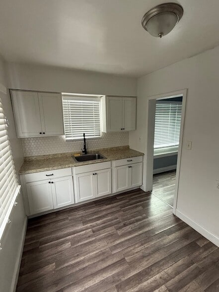 Building Photo - 2293 Kendall St