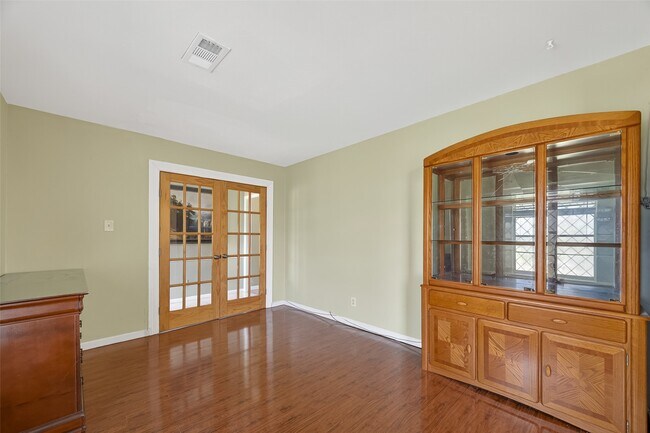 Building Photo - 9123 Langdon Ln