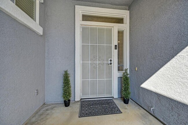 Building Photo - 238 St Tropez Ln