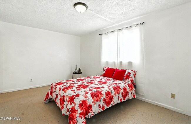 Building Photo - 5912 Cleveland Ave