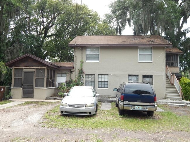 Primary Photo - 716 Palmway St