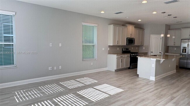 Building Photo - 12748 Brodlove Ln