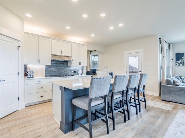 Building Photo - 297 Tree Nut Lp