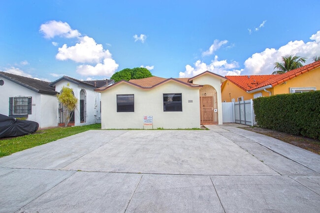 Building Photo - 391 NW 58th Ave