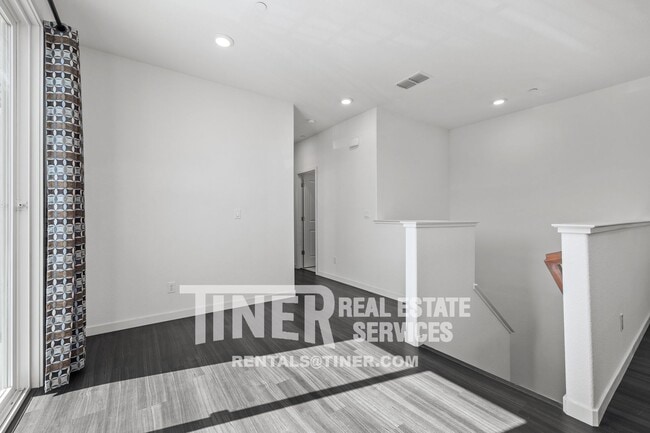 Building Photo - 4152 Rotor Ln