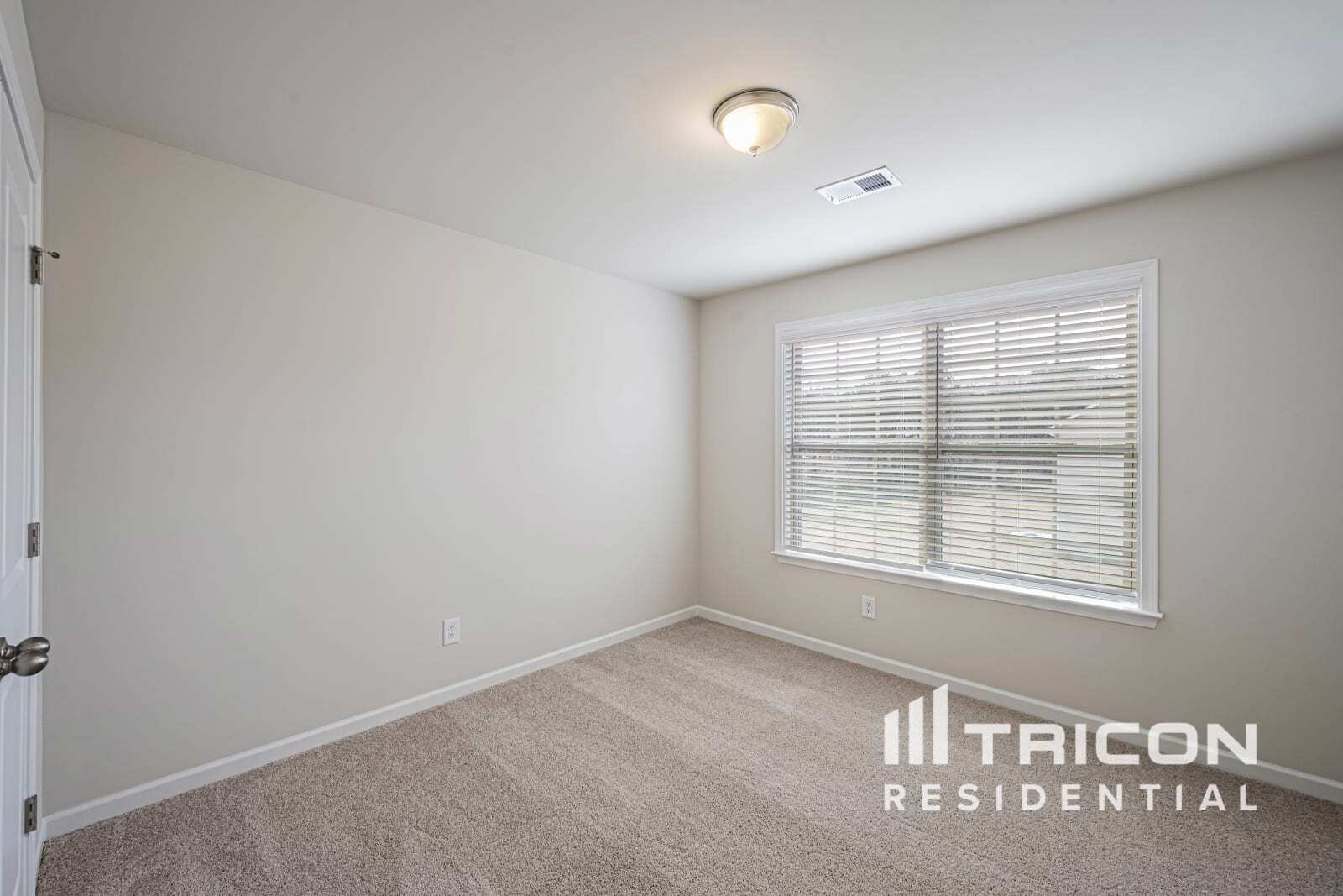 Building Photo - 228 Margrave Dr