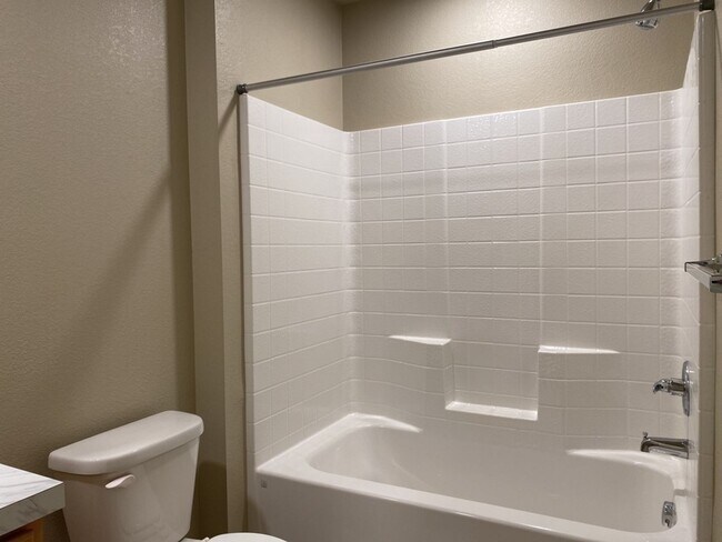 Building Photo - $300 Off 1st Month if Lease Starts by 5/1!