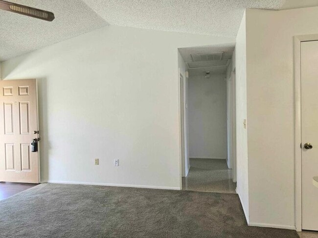 Building Photo - 3922 Spoonbill Ct