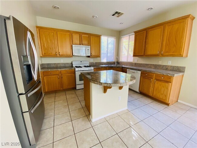 Building Photo - 10863 Vista Marbella Ave