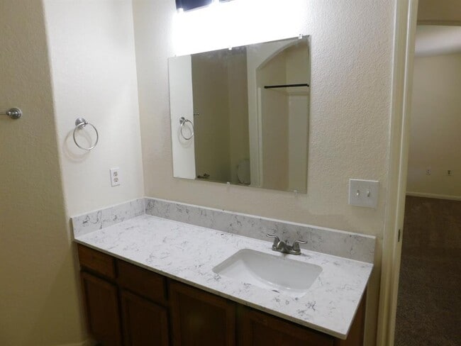 Building Photo - 4513 Magin Meadow Dr