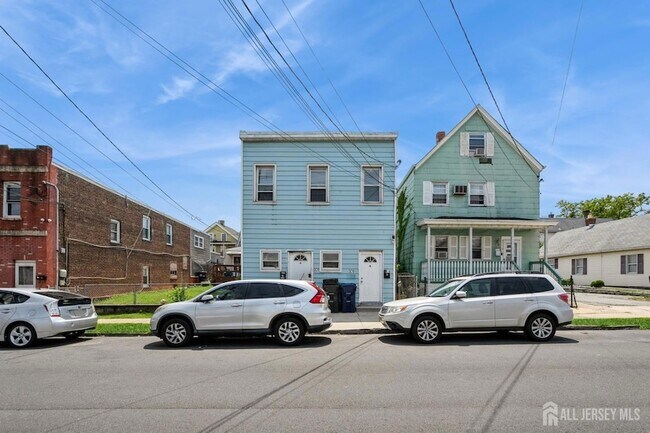 Building Photo - 309 Hall Ave