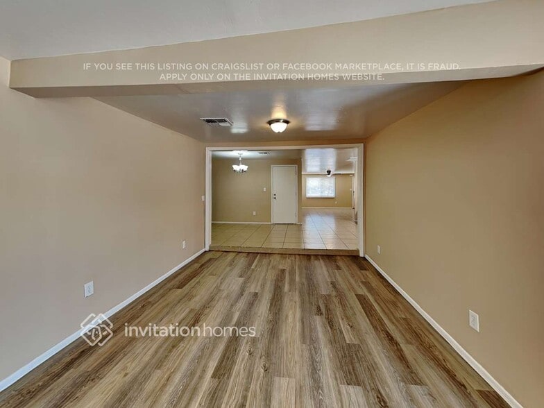 Building Photo - 1407 W Thunderbird Rd