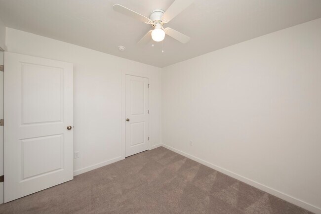 Building Photo - 11144 Maroon Bells Dr