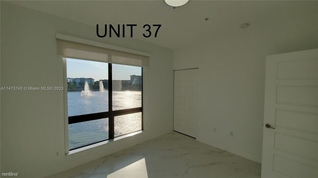 Building Photo - 3 br, 2 bath House - 4636 NW 84th Ave Apt 37