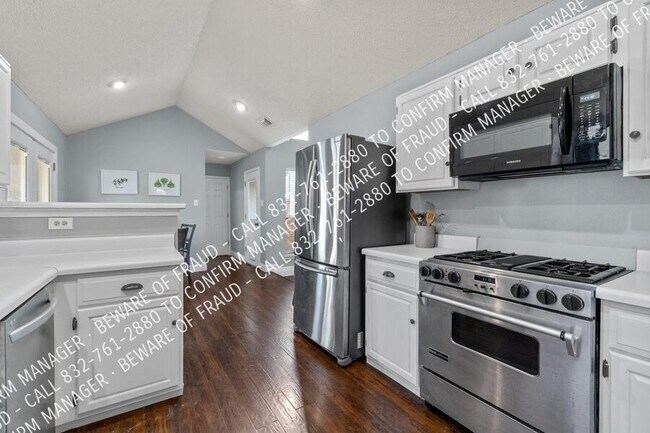 Building Photo - 3416 Aster Ln