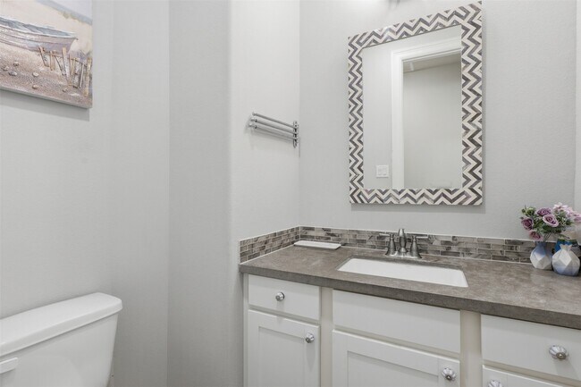 Building Photo - 2410 Ginger Mist Ct