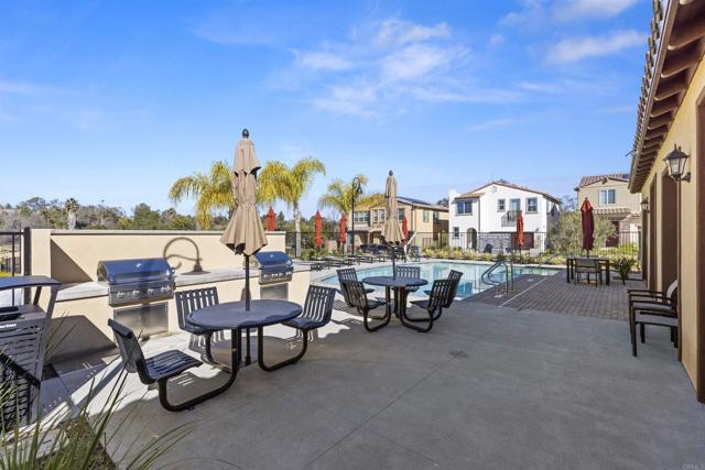 Building Photo - 895 Brookdale Dr