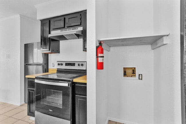 Building Photo - 1035 Lovett St