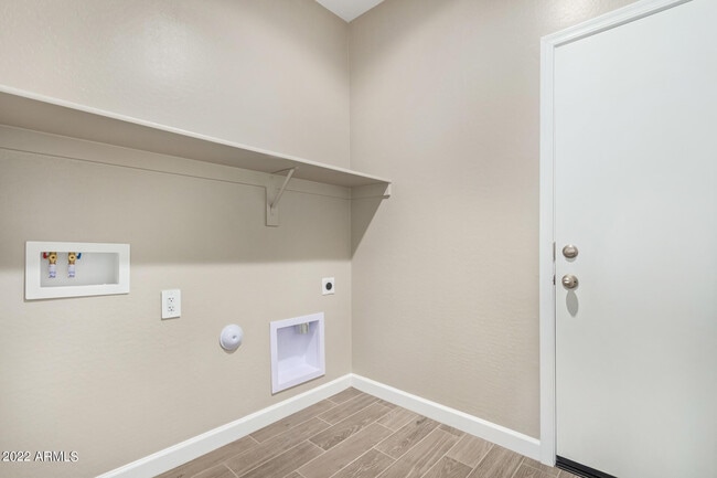 Building Photo - 24147 W Verlea Dr