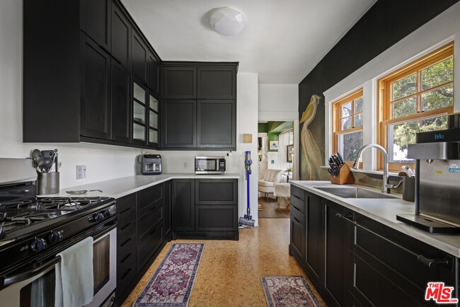 Building Photo - 201 S Ave 55