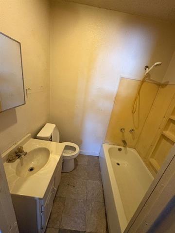 Building Photo - 709 Grape St