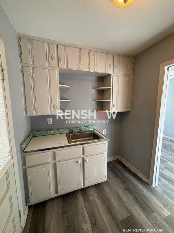 Building Photo - 3102 Allison Ave