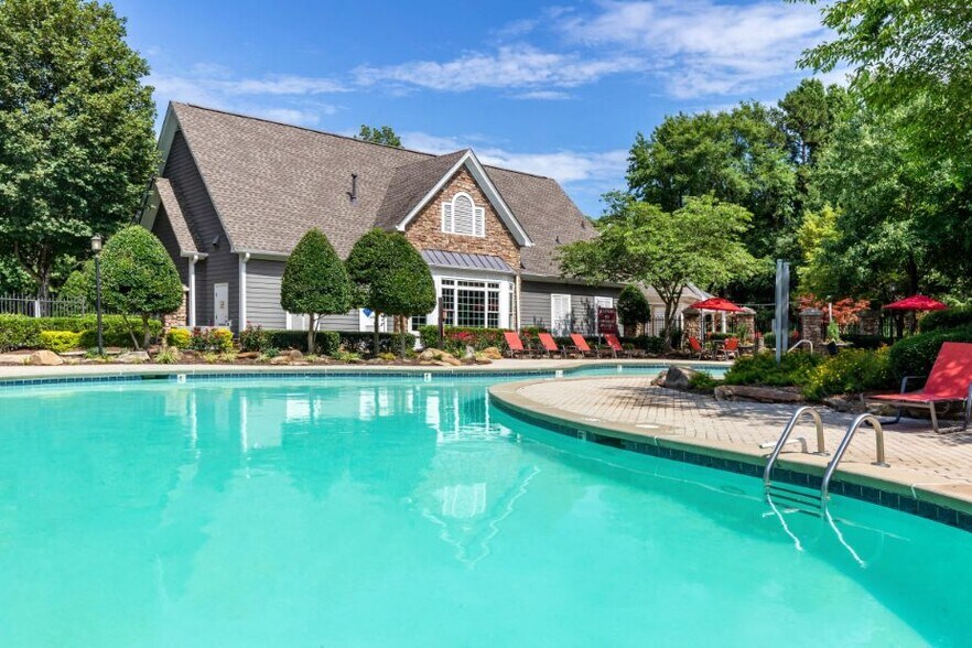 Elan at Mallard Creek Apartment Homes 2305 New England St Charlotte