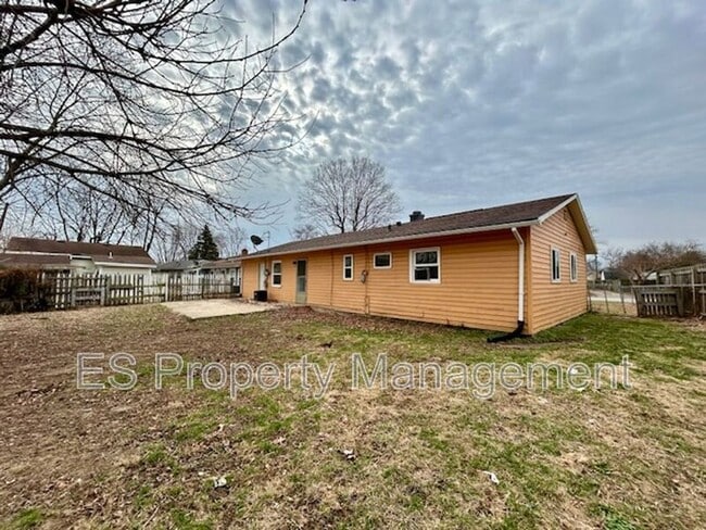 Building Photo - 4948 Patricia St