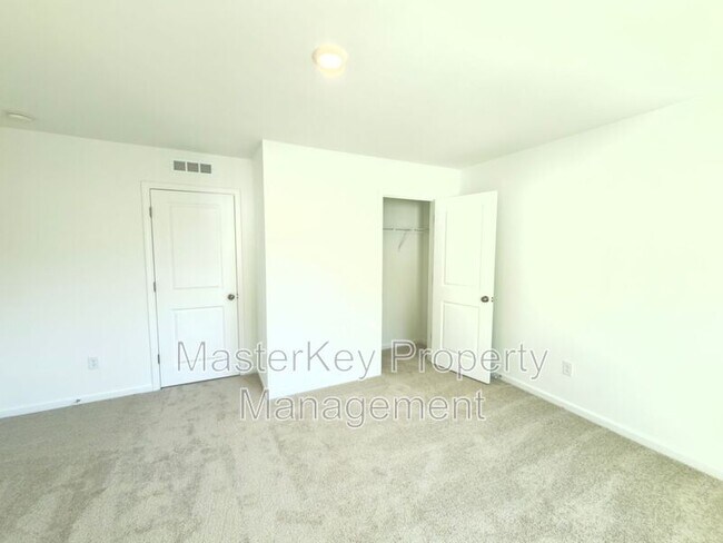 Building Photo - 1504 Crescent Townes Wy