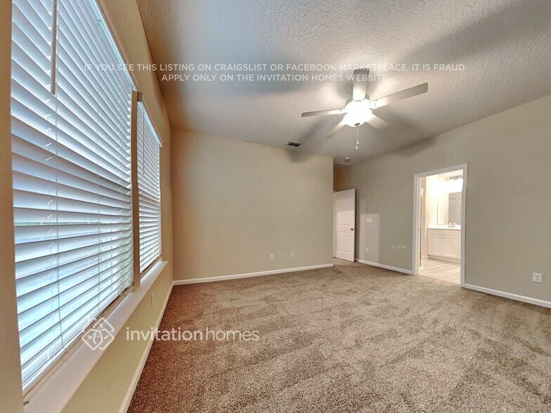 Building Photo - 9986 Lemon Grass Ln