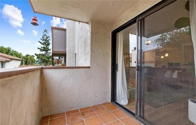 Building Photo - 110 N 2nd Ave