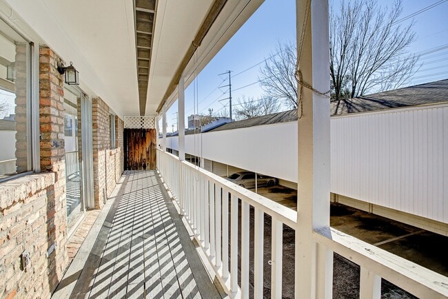 Building Photo - 4040 San Felipe St